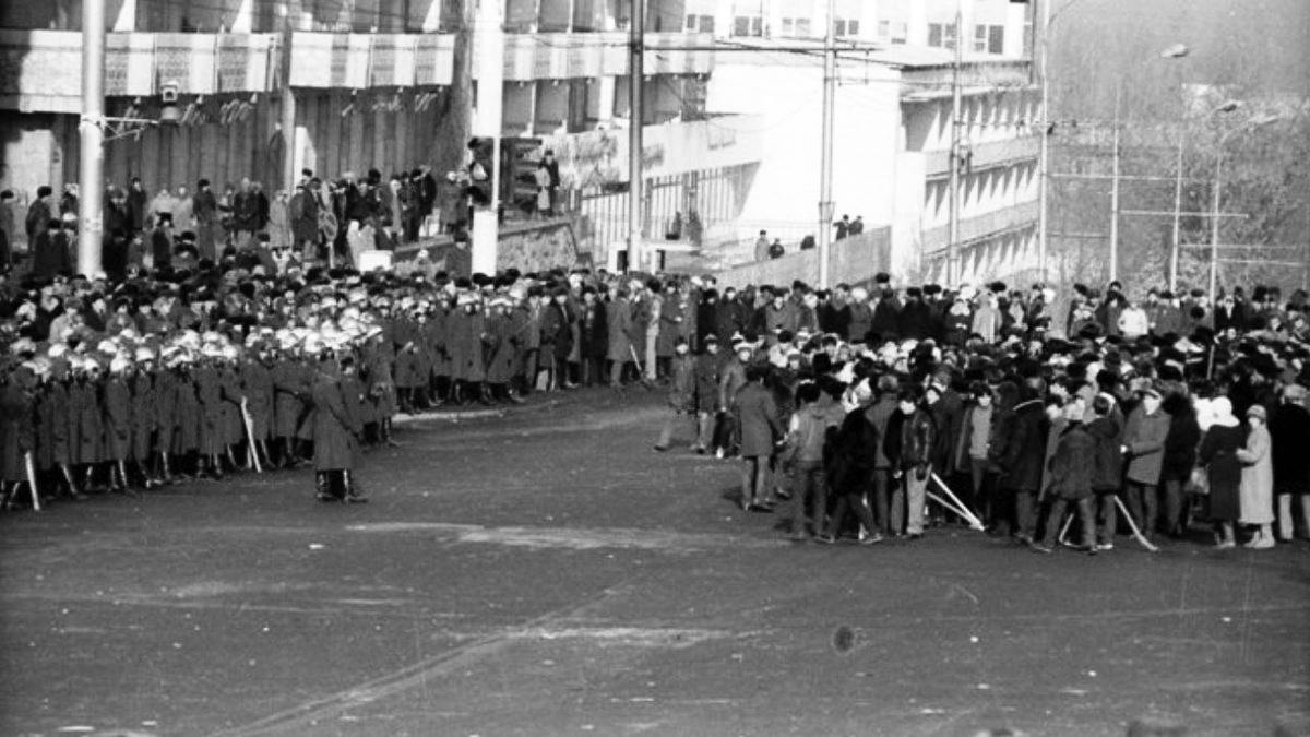 [역사속 오늘 : 1986년 12월 16~18일]