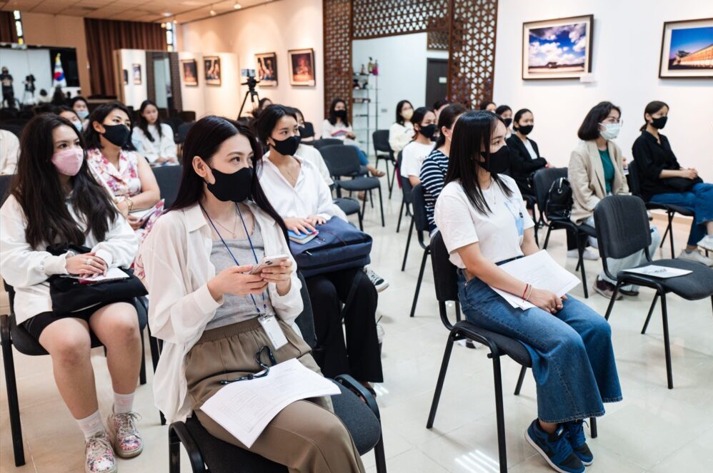 꿈을 이뤄낸 한국어 선배와의 만남!